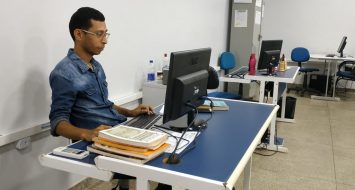 Formado em Biblioteconomia, Raniera Nunes cuidará da reestruturação da biblioteca do Campus Açailândia.