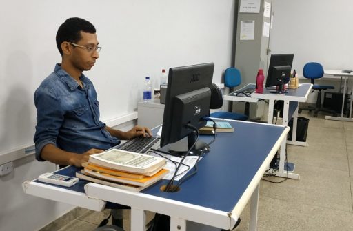 Formado em Biblioteconomia, Raniera Nunes cuidará da reestruturação da biblioteca do Campus Açailândia.